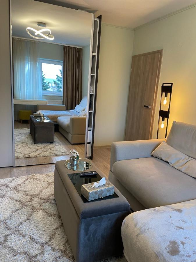 Central Luxury Apartment With City View Brasov Exterior photo